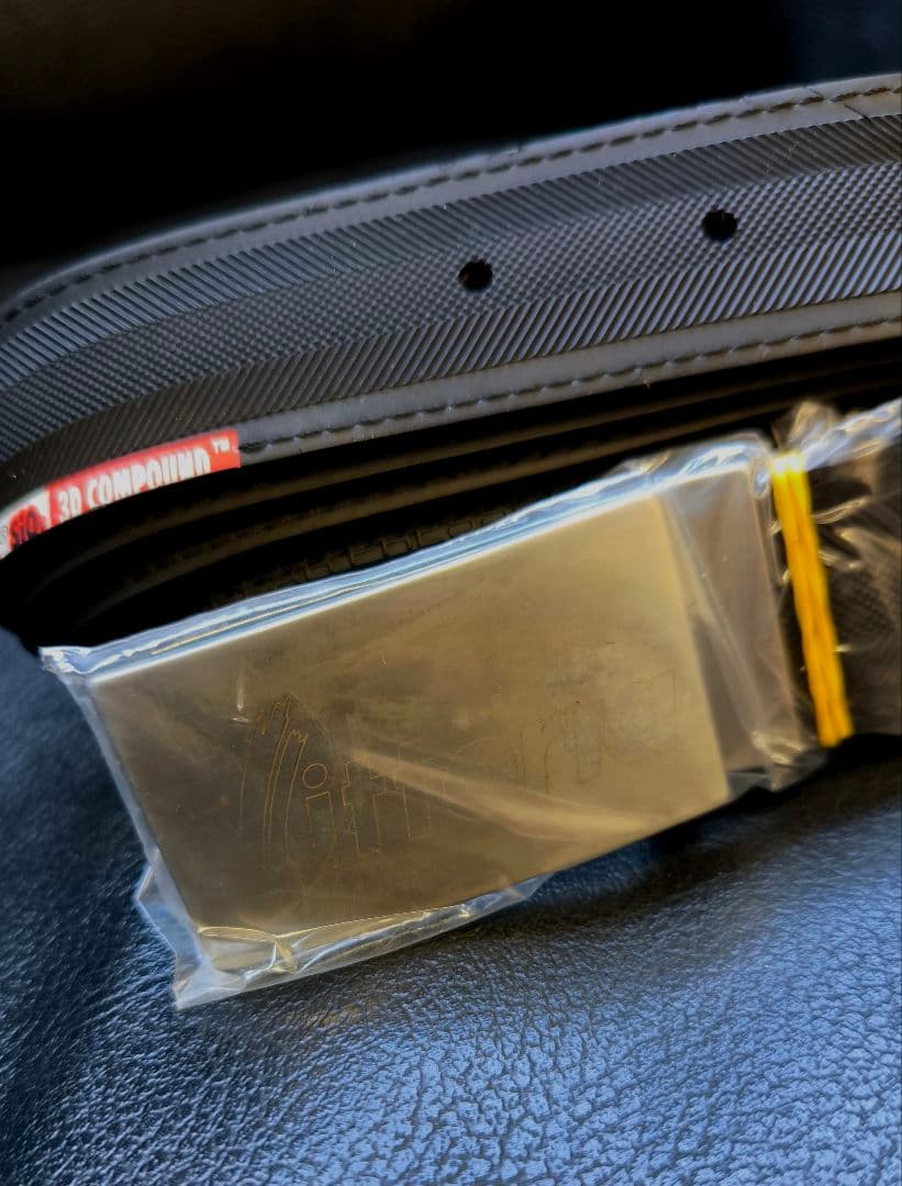 限定50個の逸品！Vittoria Corsa evo cxのタイヤ製ベルト付！