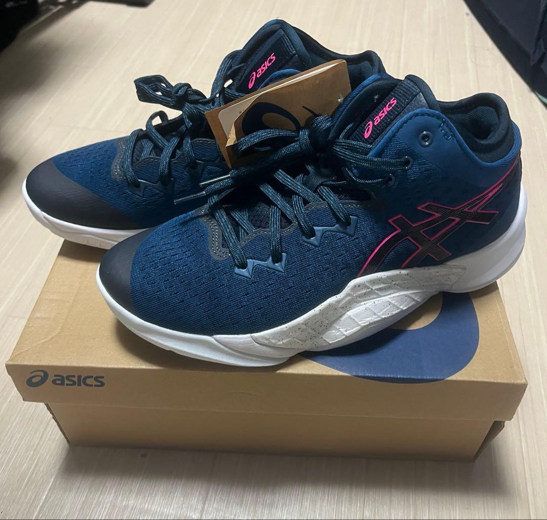 【新品】UNPRE ARS asics バスケットシューズ　25.5㎝