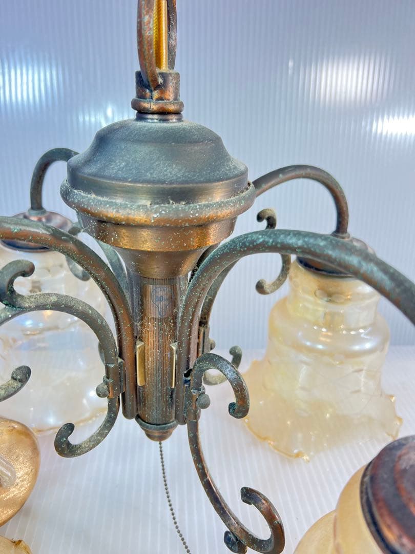 クラシックスタイル 4灯シャンデリア