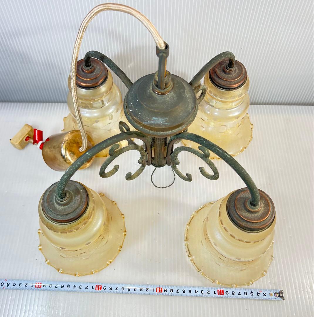 クラシックスタイル 4灯シャンデリア