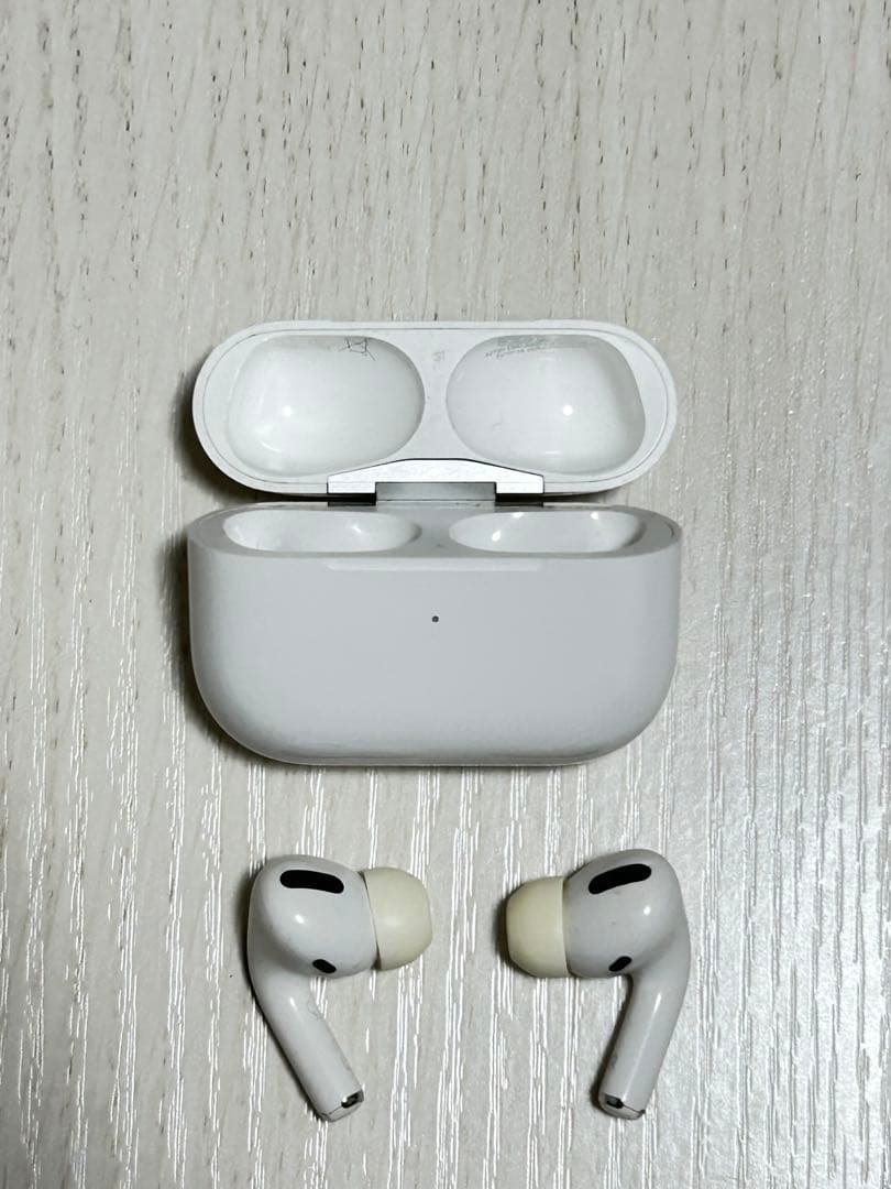 AirPods Pro 充電ケース・外箱付き ホワイト