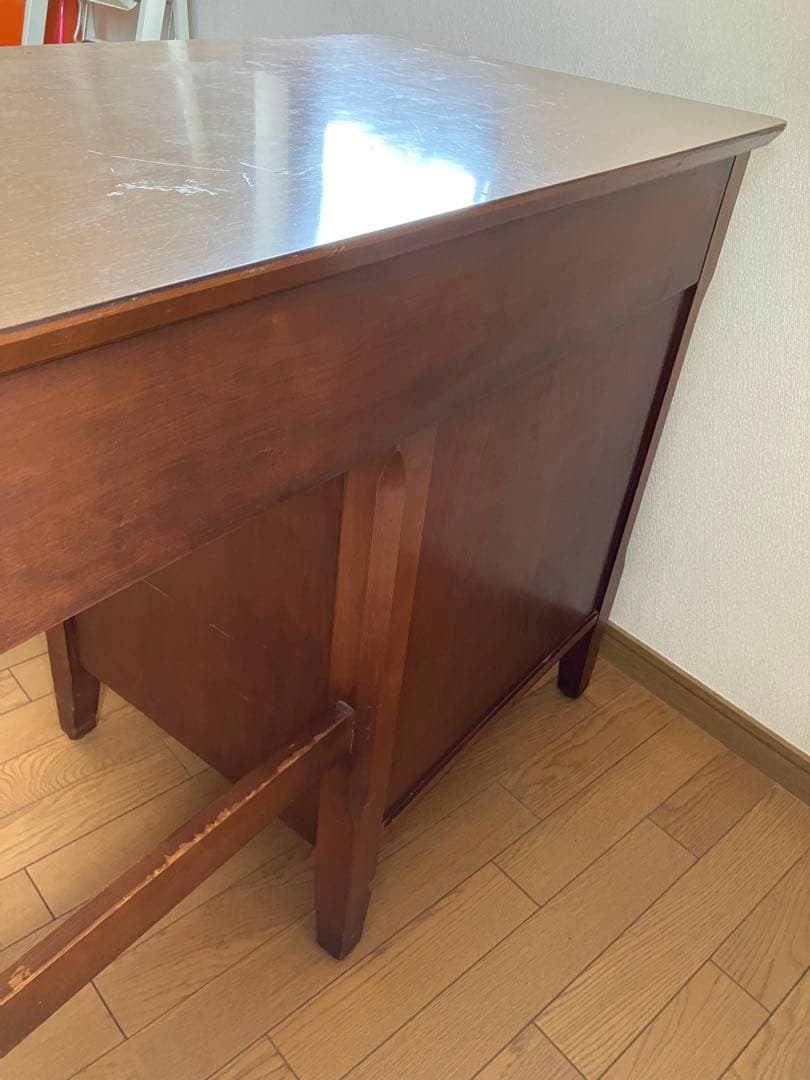 B.P.John製片袖デスク