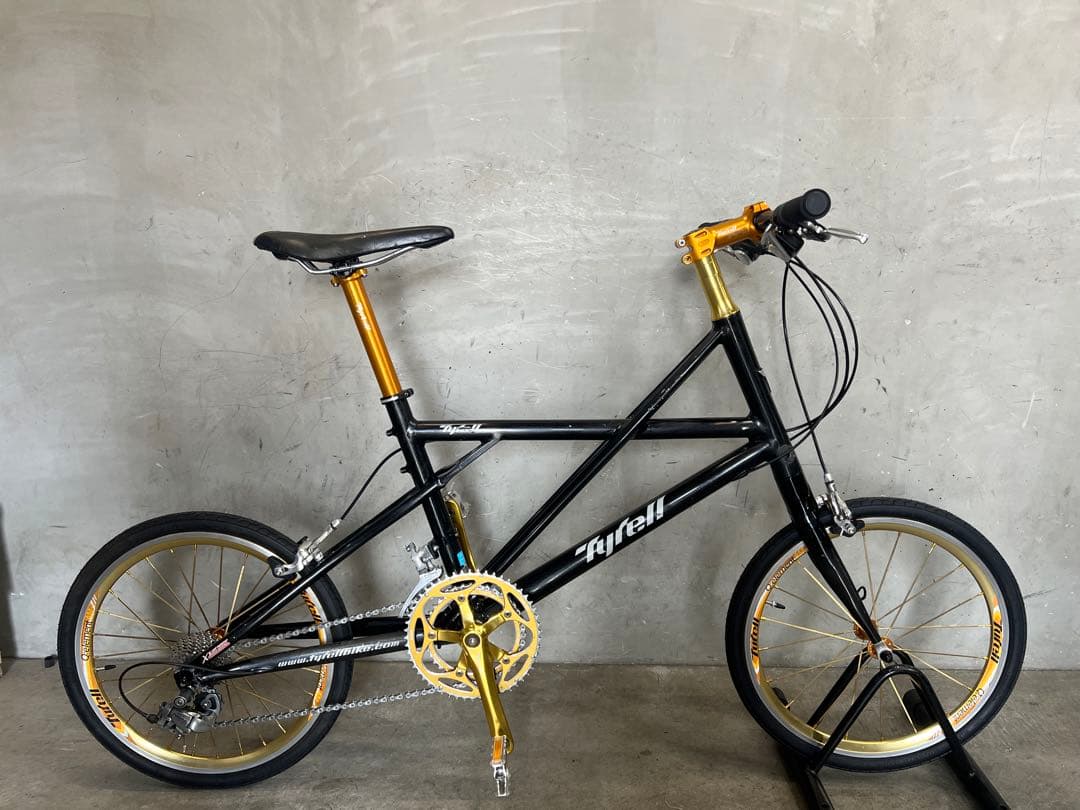 ミニベロ　Tyrell タイレル　20インチ