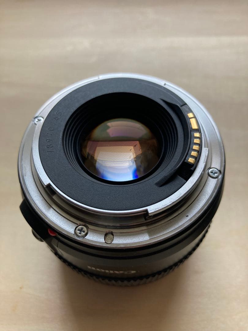 Canon EF 28mm f/1.8 USMレンズ