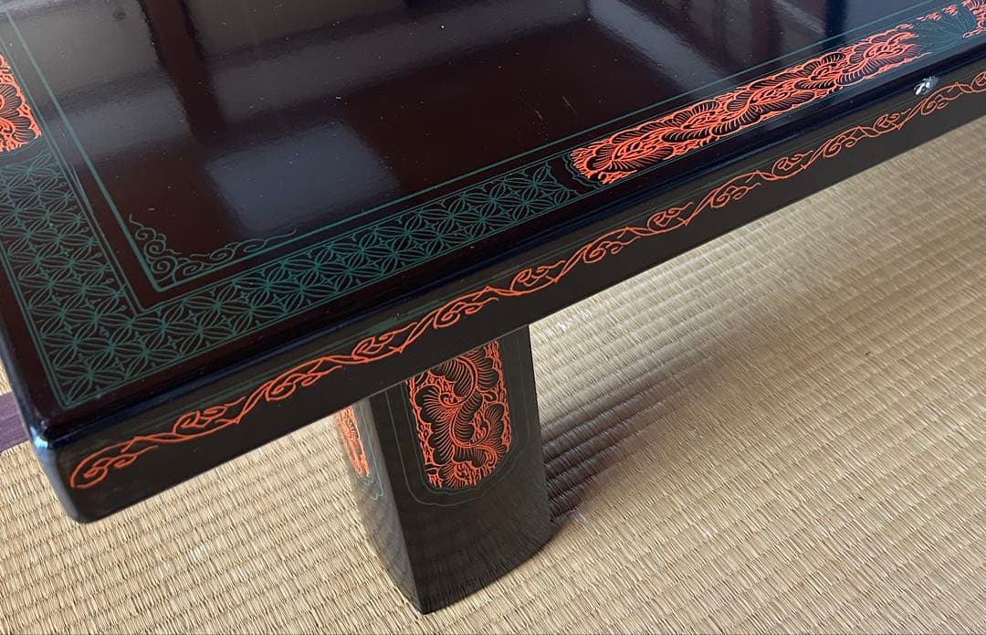 漆塗り　高級座卓　150cm. 90cm