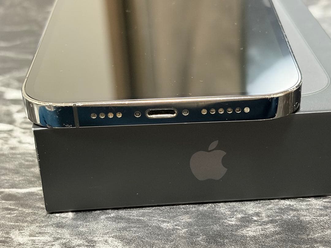 Apple iPhone 13 Pro Max 256GB グラファイト