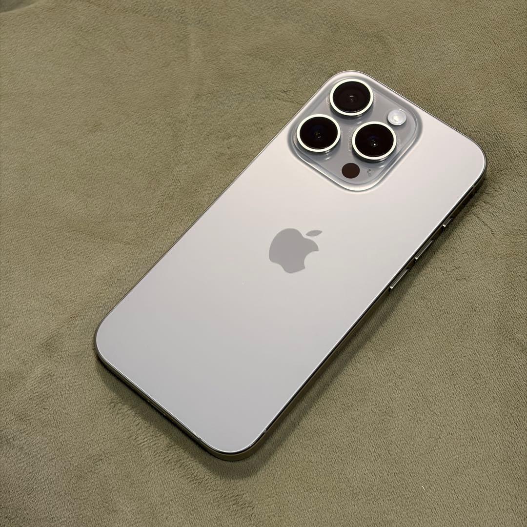 海外版音無 iPhone 15Pro 256GB ナチュラルチタニウム