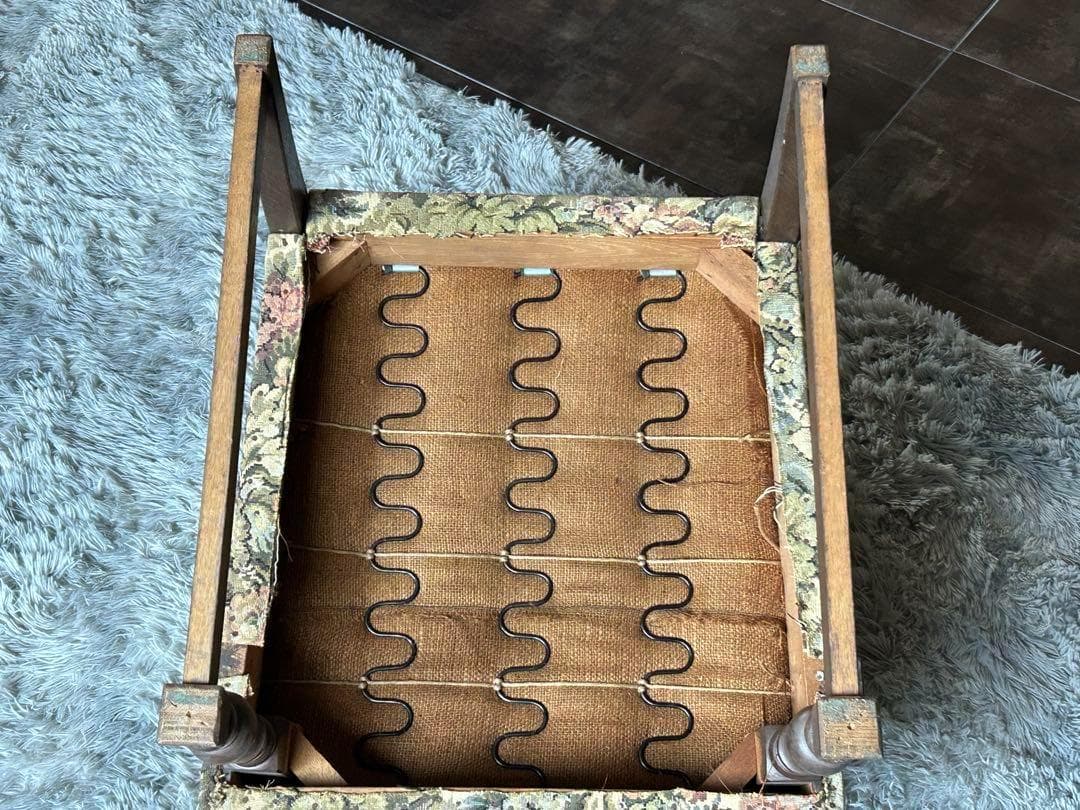 ヴィンテージ　アンティーク　アームチェア　ろくろ調　ソファ　ゴブラン模様