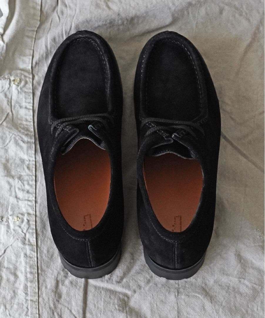 靴 BLACK SUEDE MOCCASIN