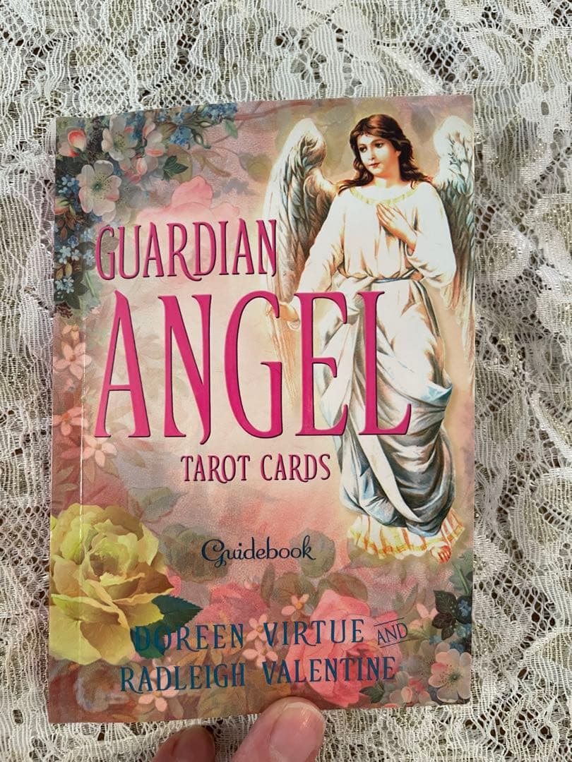新品未開封ガーディアンエンジェルタロットカード　ドリーンバーチュー日本語解説書付