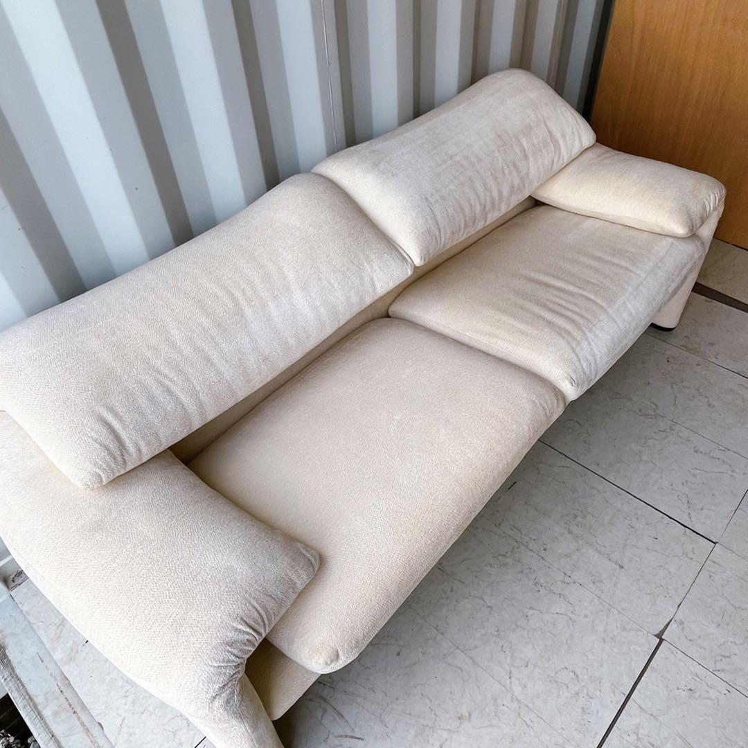 取付無料！カッシーナ マラルンガ ナチュラルアイボリー2人掛けワイドソファ✨