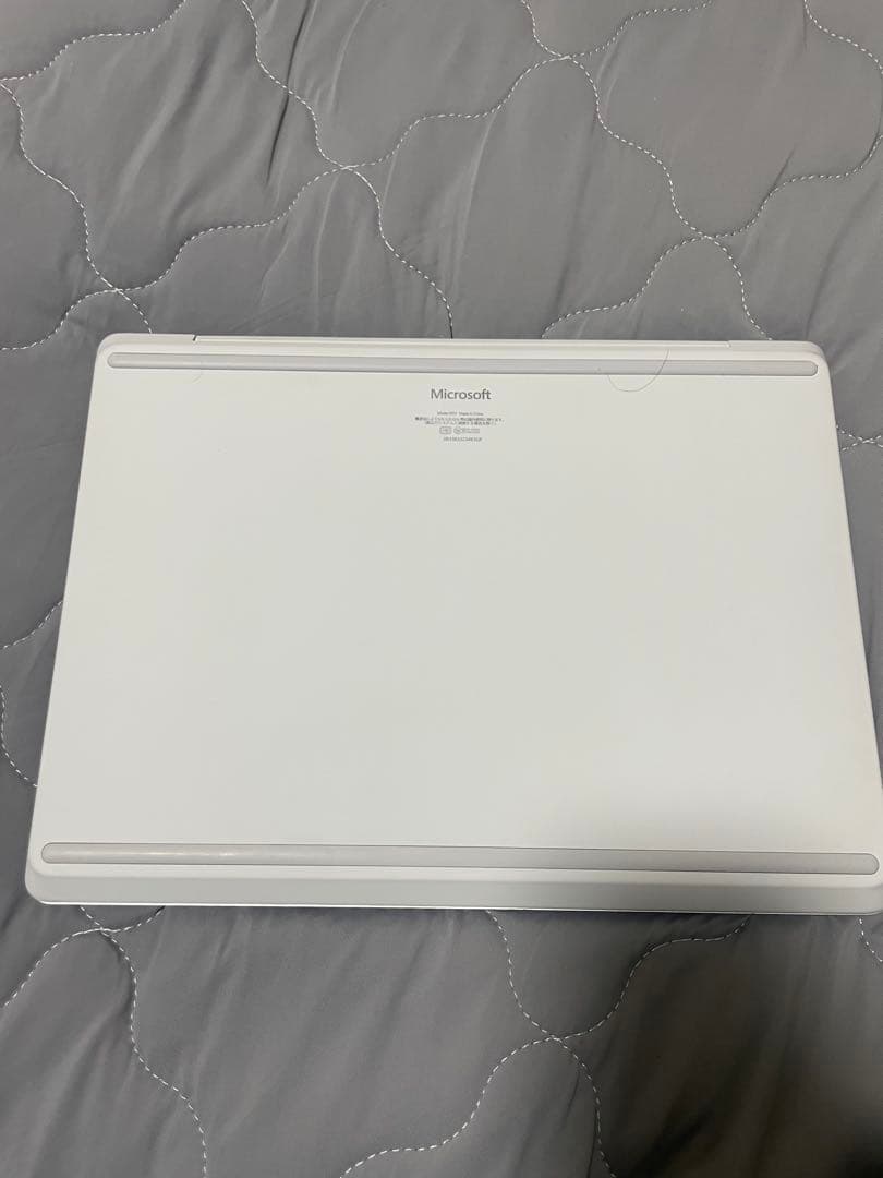 Microsoft Surface Laptop Go3シルバー