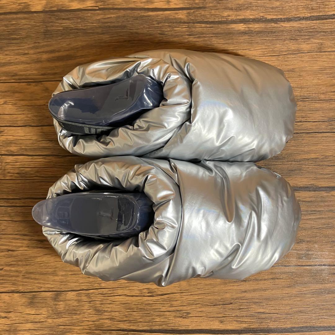 （K25824）★未使用★ UGG アグ スペース スライダー 24㎝