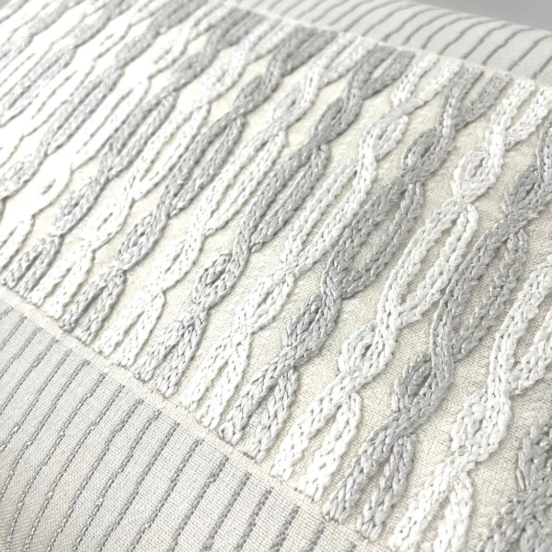 正絹　仕立て上がり西陣袋帯　組紐柄織　オフホワイト×グレー