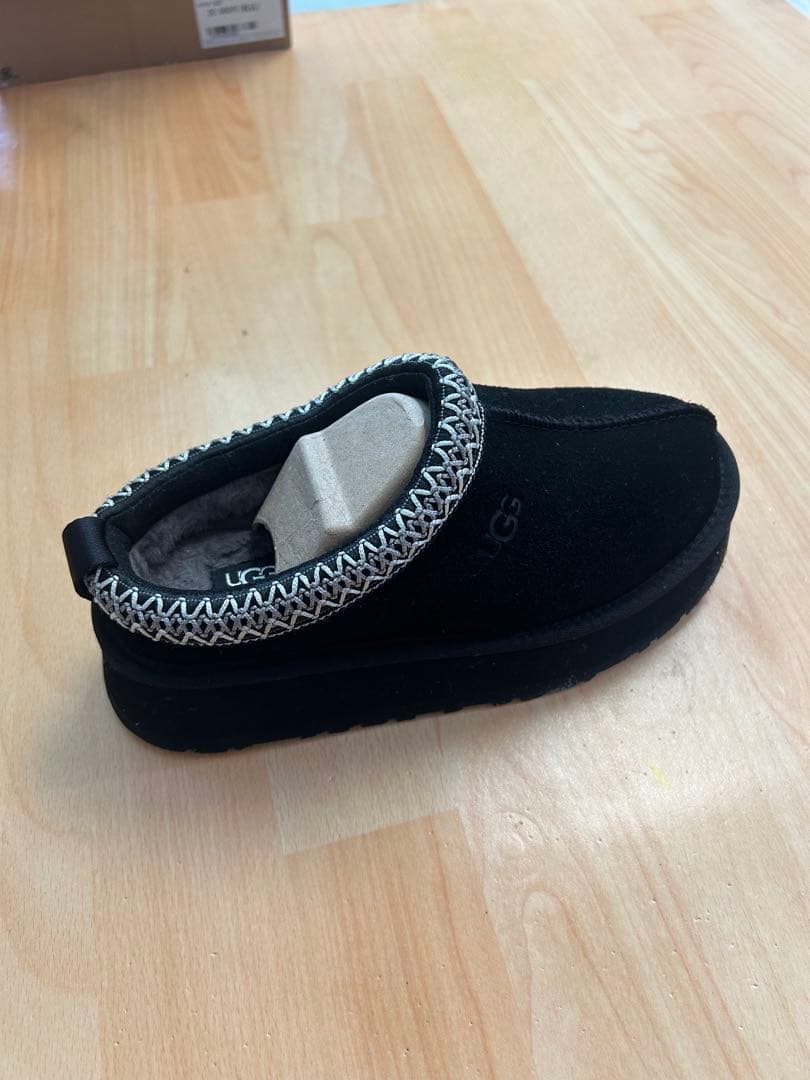 UGG ブラック ムートンブーツ スリッポン