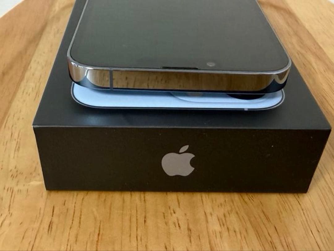 iPhone 13Pro 256GB 本体