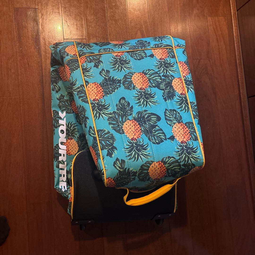 パイナップル柄キャディバッグ カバータイヤとクッション付きTOURTRE