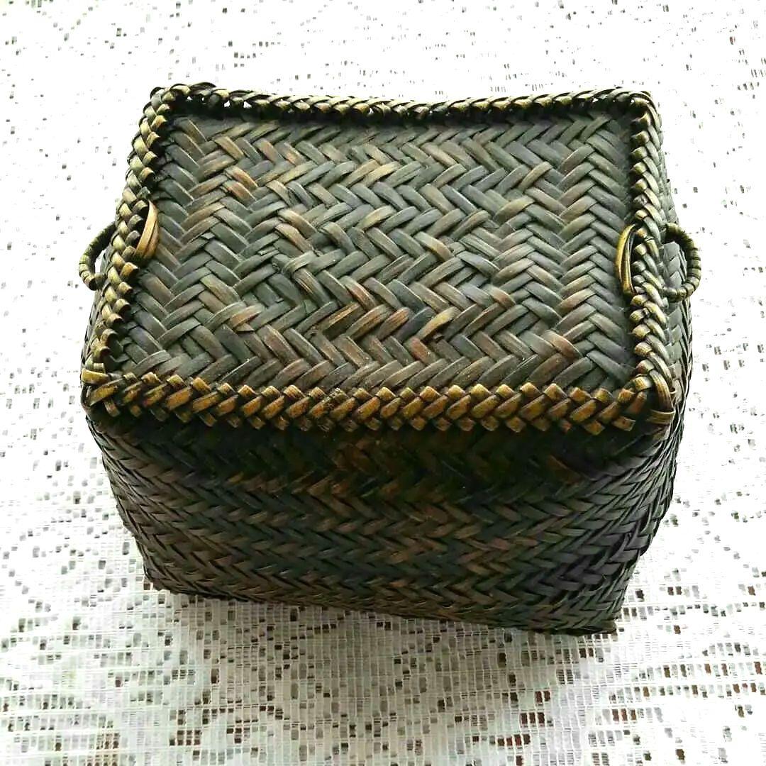 フィリピンアンティークかごの裁縫道具入れ