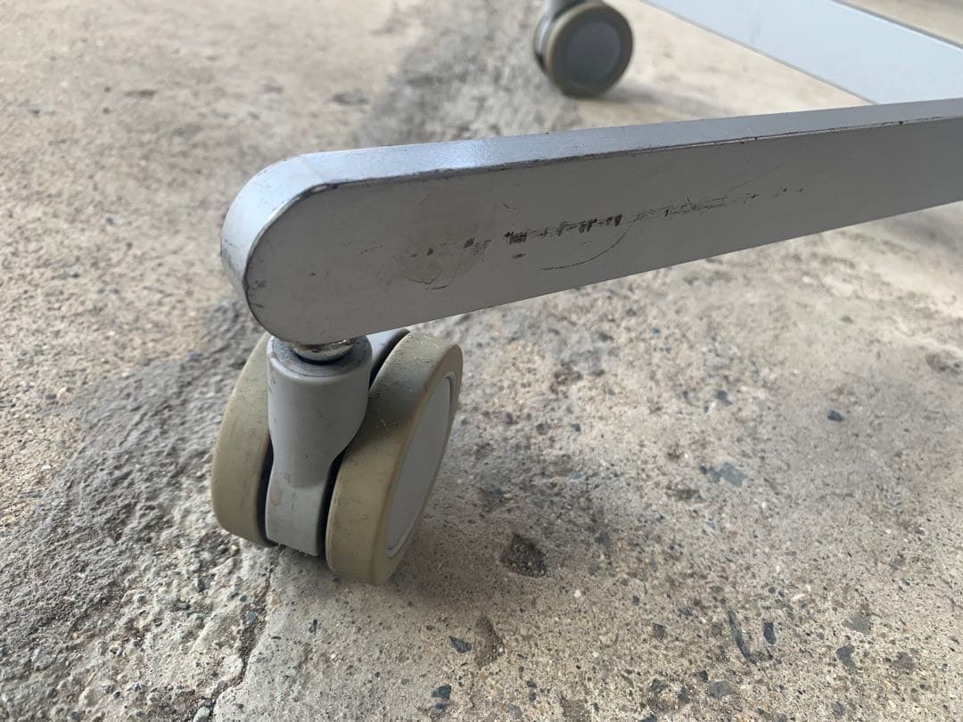 Cassina ixc. BOOMERANG キャスター ビンテージ No.1