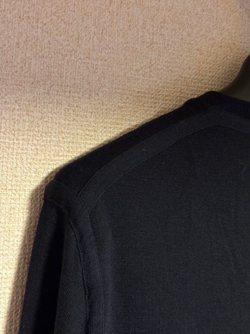 ジルサンダー　JILSANDER Vネックニット