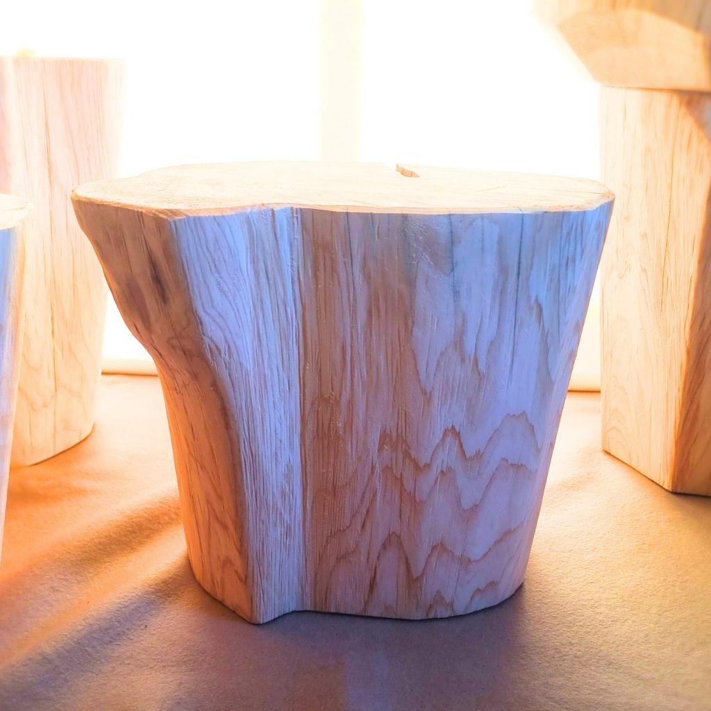 天然アロマ ひのきの切株テーブル 根元末広がり