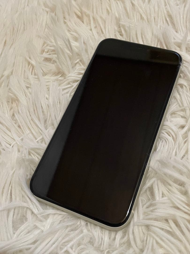 Apple iPhone11 ホワイト 本体 64GB