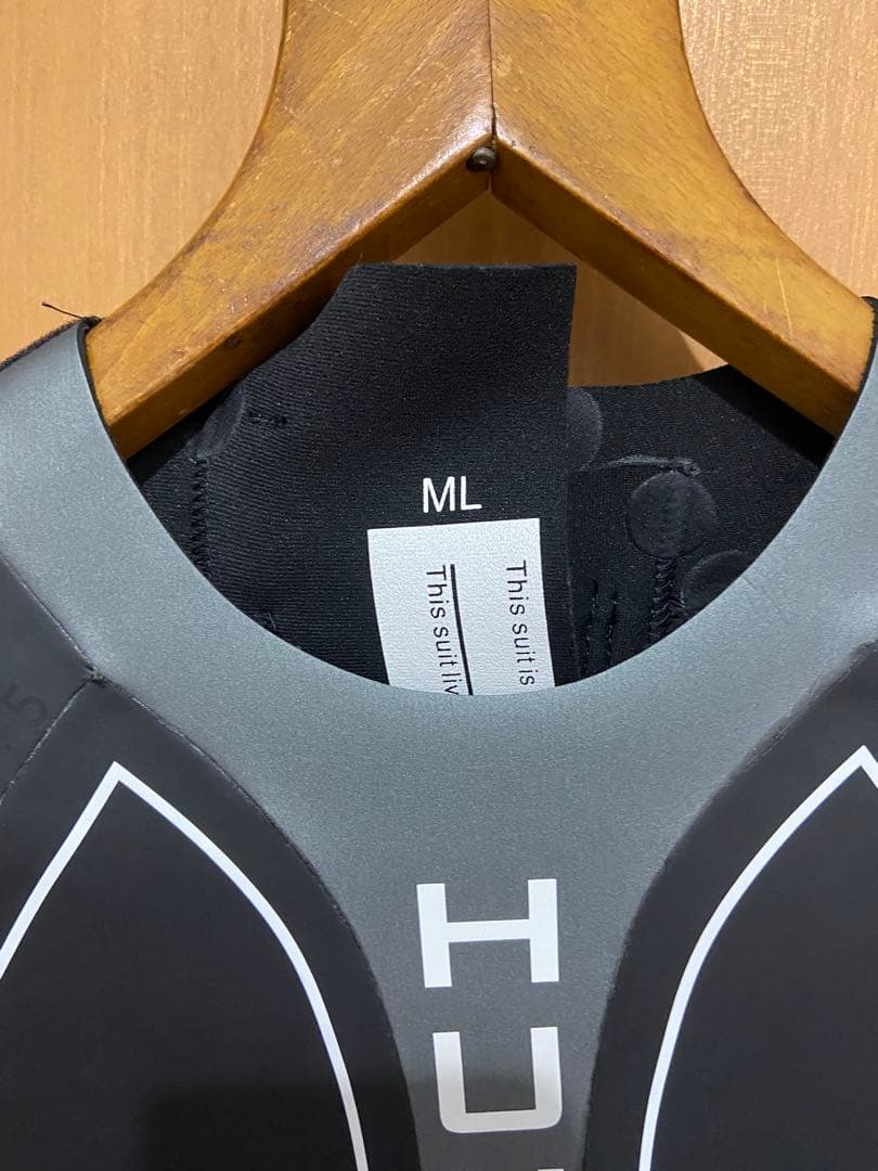 HUUB フルスーツ MLサイズ ブラック/レッド