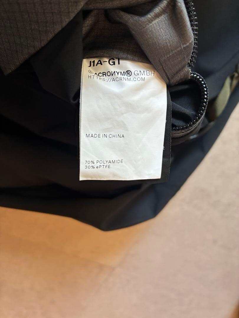 ACRONYM J1A 2.2 GORE-TEX 3レイヤー Sサイズ
