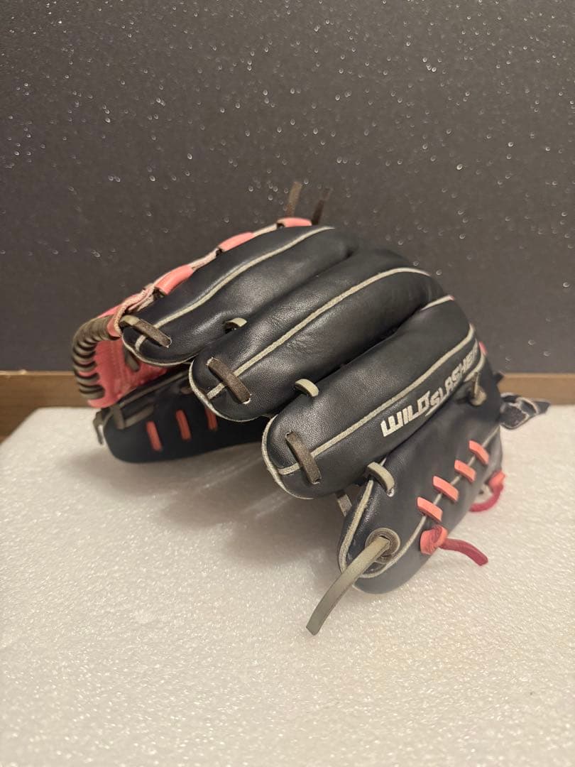 ★美品★ NIKE ナイキ 一般軟式 内野手用 希少 ピンクカラー