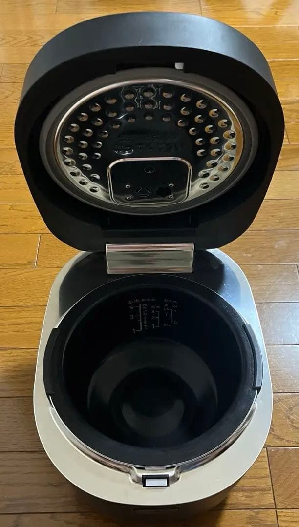 SHARP IHジャー炊飯器 5.5合 KS-HF10B 2024年製