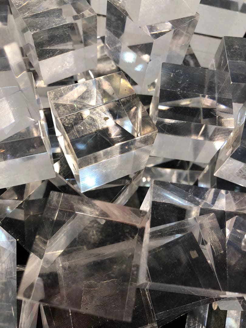 ディスプレイ アクリル　ディスプレイ用品　64個まとめ売り　キューブ