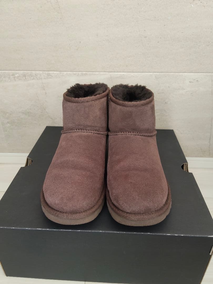美品☆　アグ UGG ムートンブーツ　クラシックミニ　ダークブラウン　7