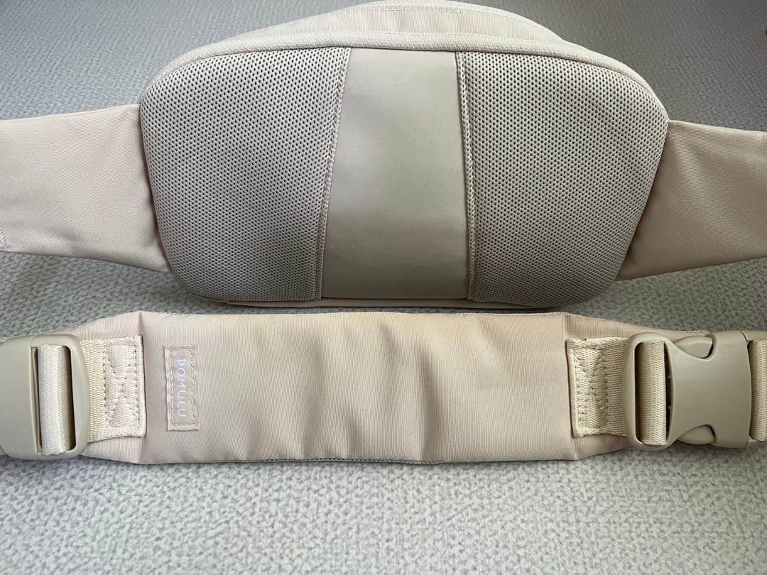 お値引きPOMULU 2WAYヒップシート　ベージュ ナイロン ボディバッグ