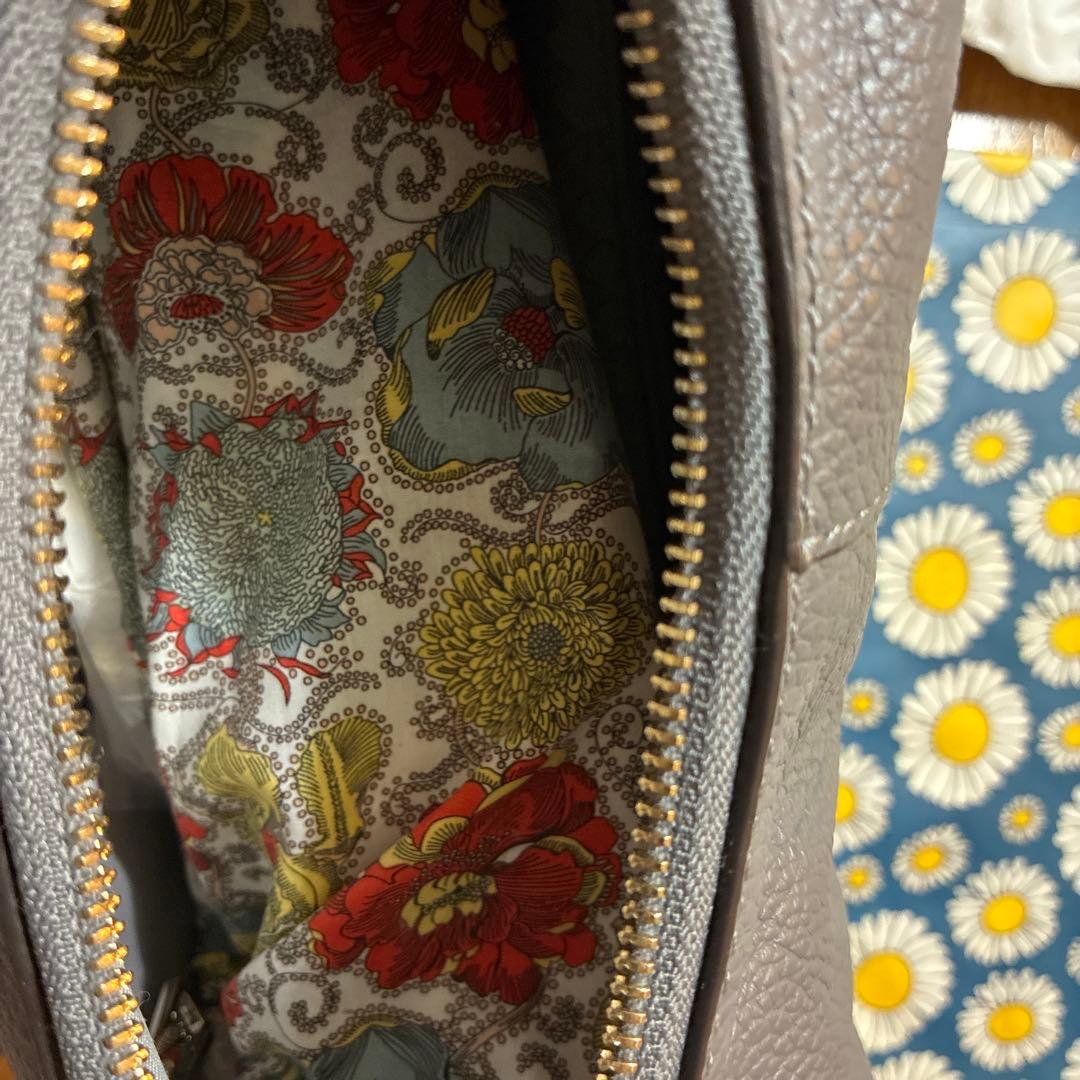 FURLA 本革 グレー バッグ