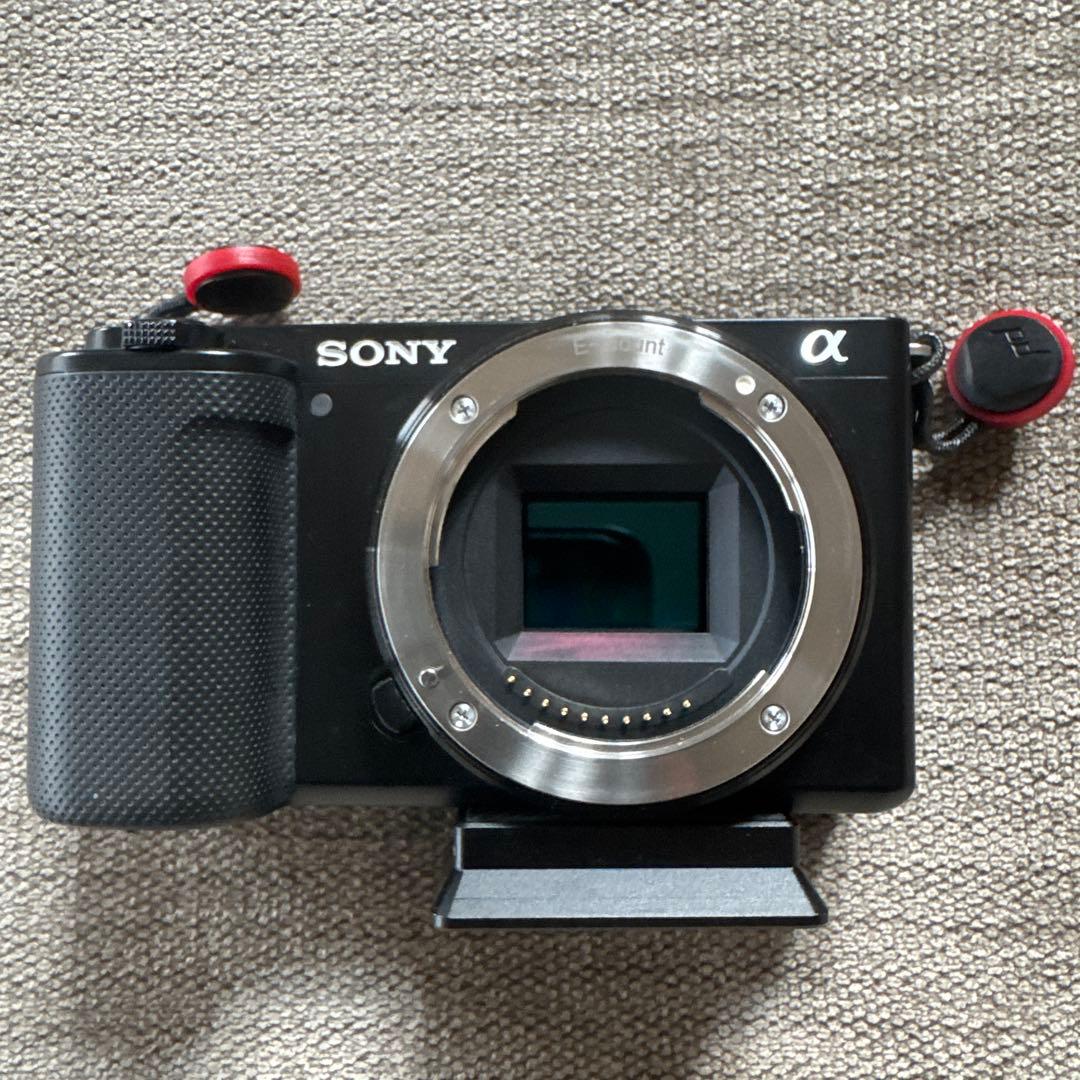 【いずみ】SONY ZV E-10 ボディ＋充電器＋バッテリー2個