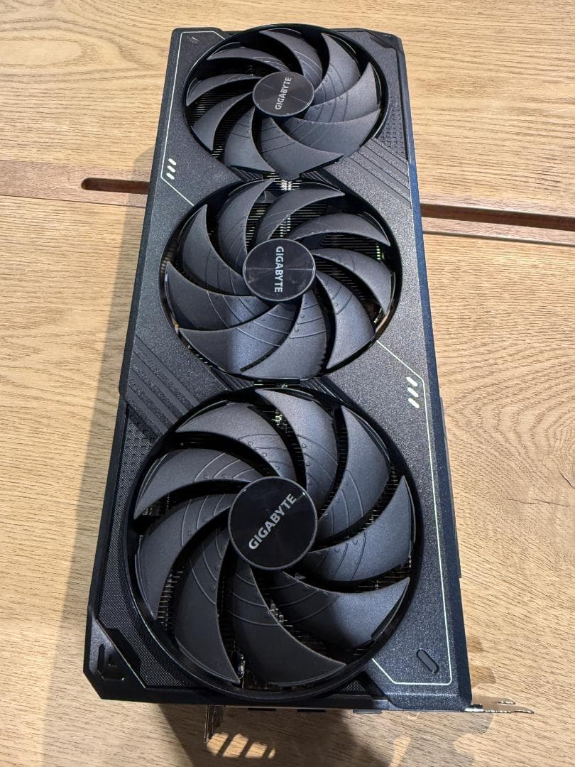 グラフィックボード・グラボ・ビデオカード NVIDIA RTX GIGABYTE 5090 WINDFORCE 32GB