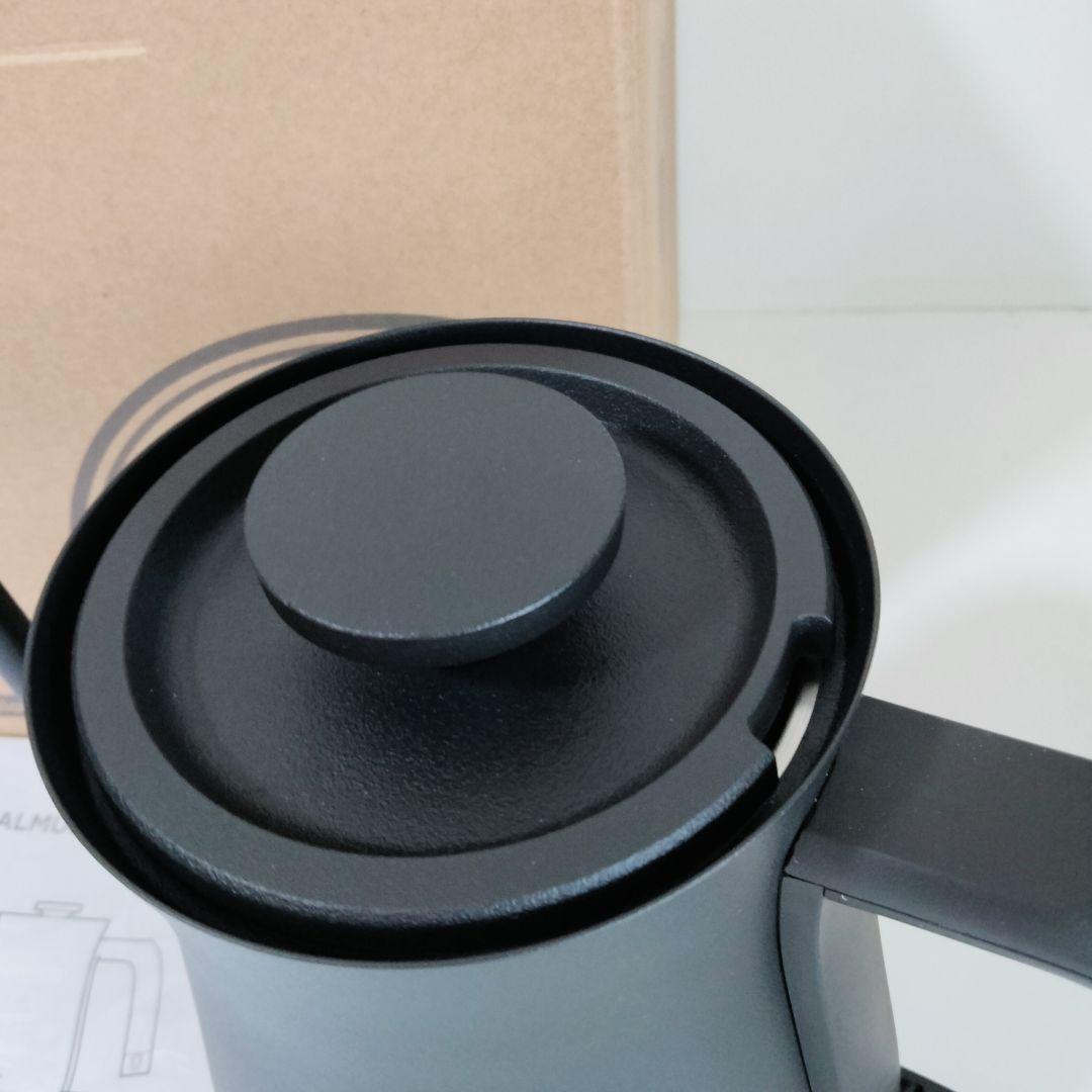 【未使用に近い】BALMUDA バルミューダ　電気ケトル　ブラック　702