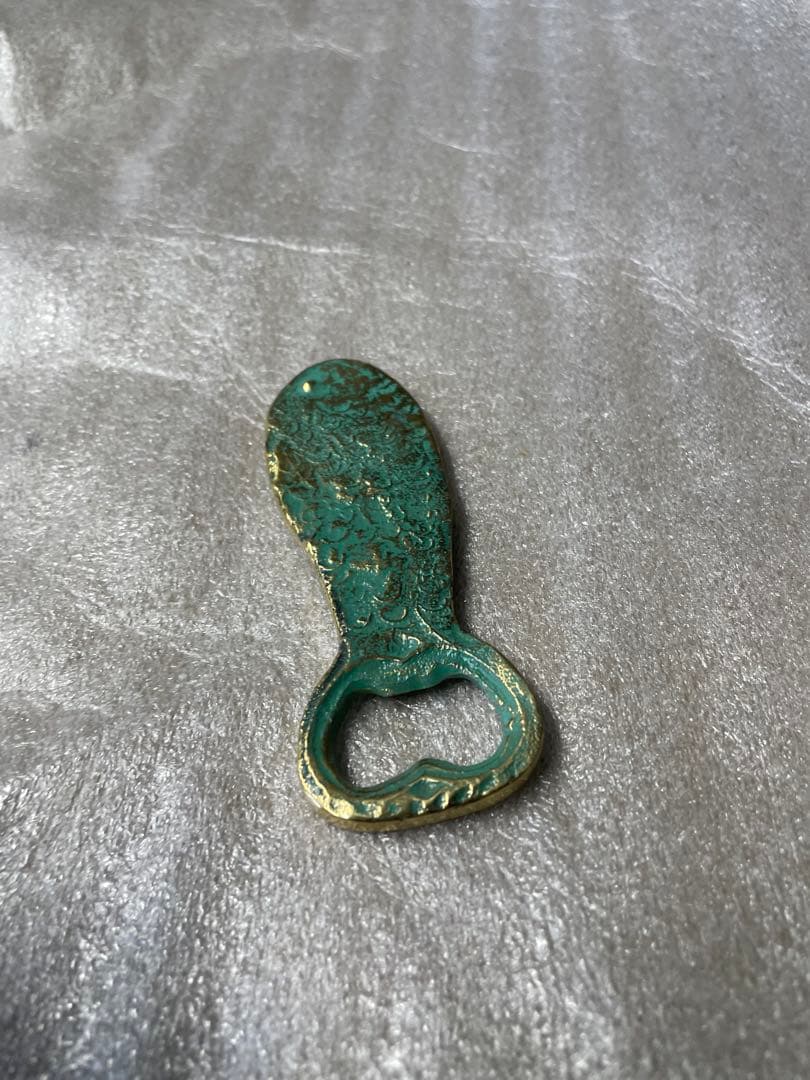 サンクチュアリの聖水　瓶蓋　栓抜き