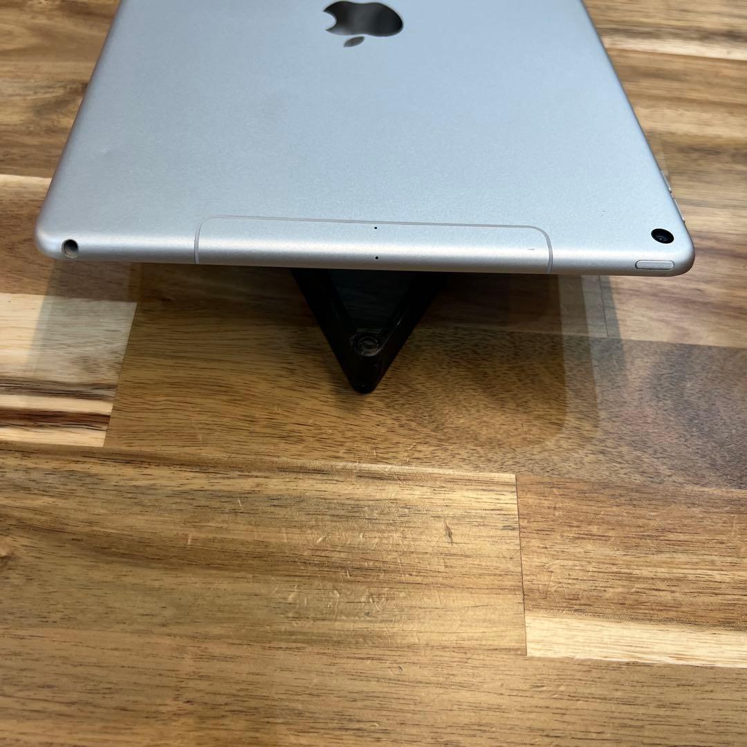 M839 SIMフリーiPad Air 3rd Gen 64GB