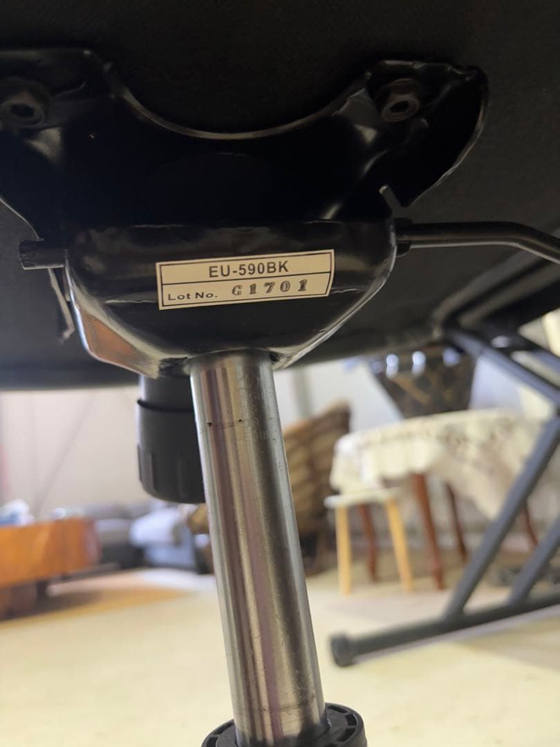 イノウエ　マネージメントチェア　　EU-590BK ブラック　デスクチェア