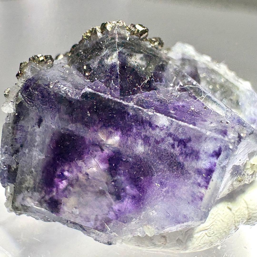 433 中国　ヤオガンシャン産　フローライト&パイライト