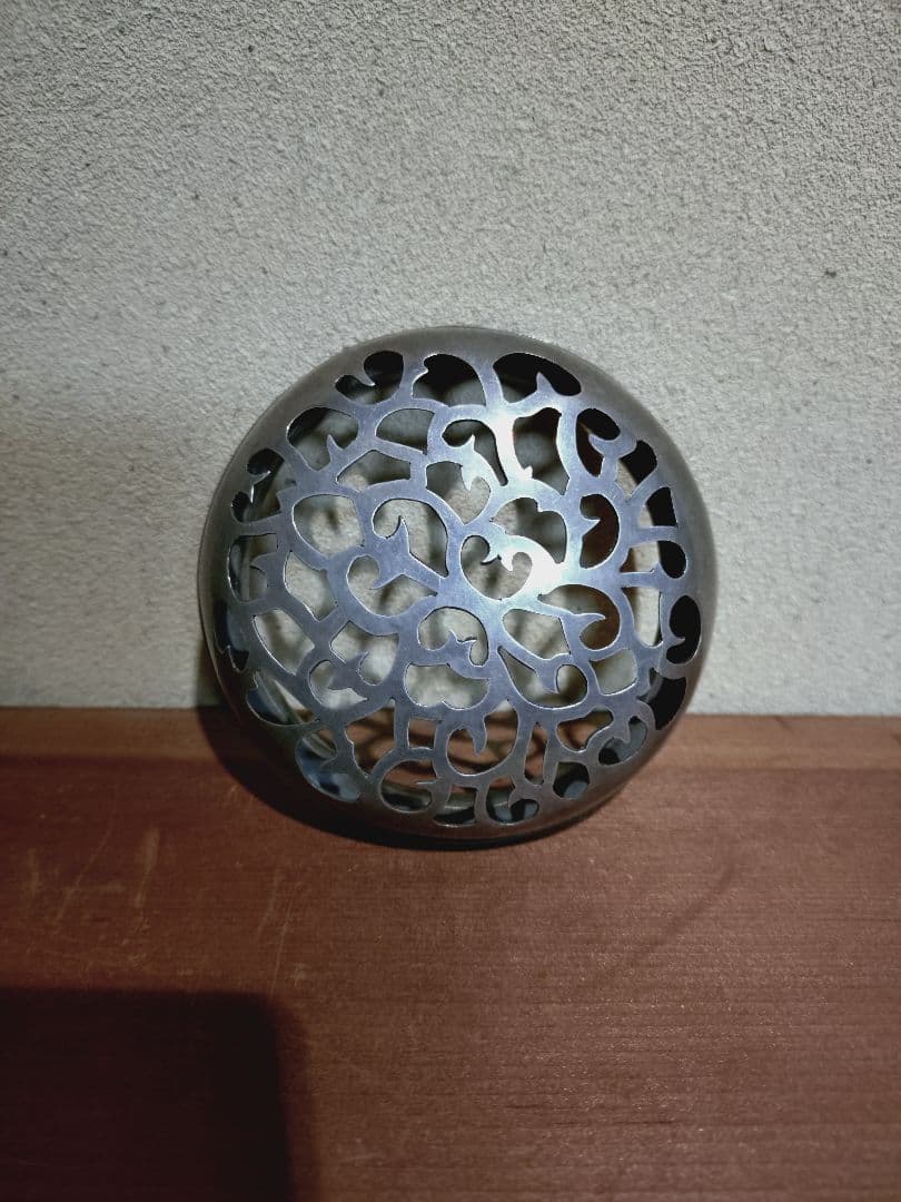 純銀 透かし彫り 唐草紋 火屋 「純銀」刻印