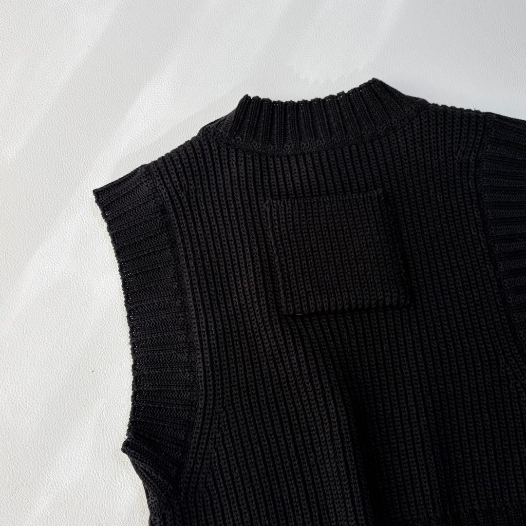 OUAT  VEST ニットベスト クロップド