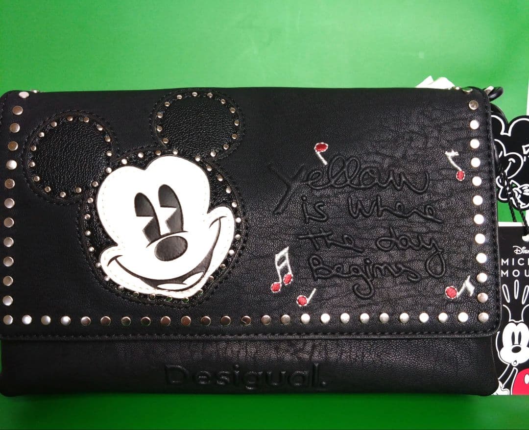 ♦Desigual♦　ミッキーデザイン・レザー調ミドルクロスボディバック　ＢＫ