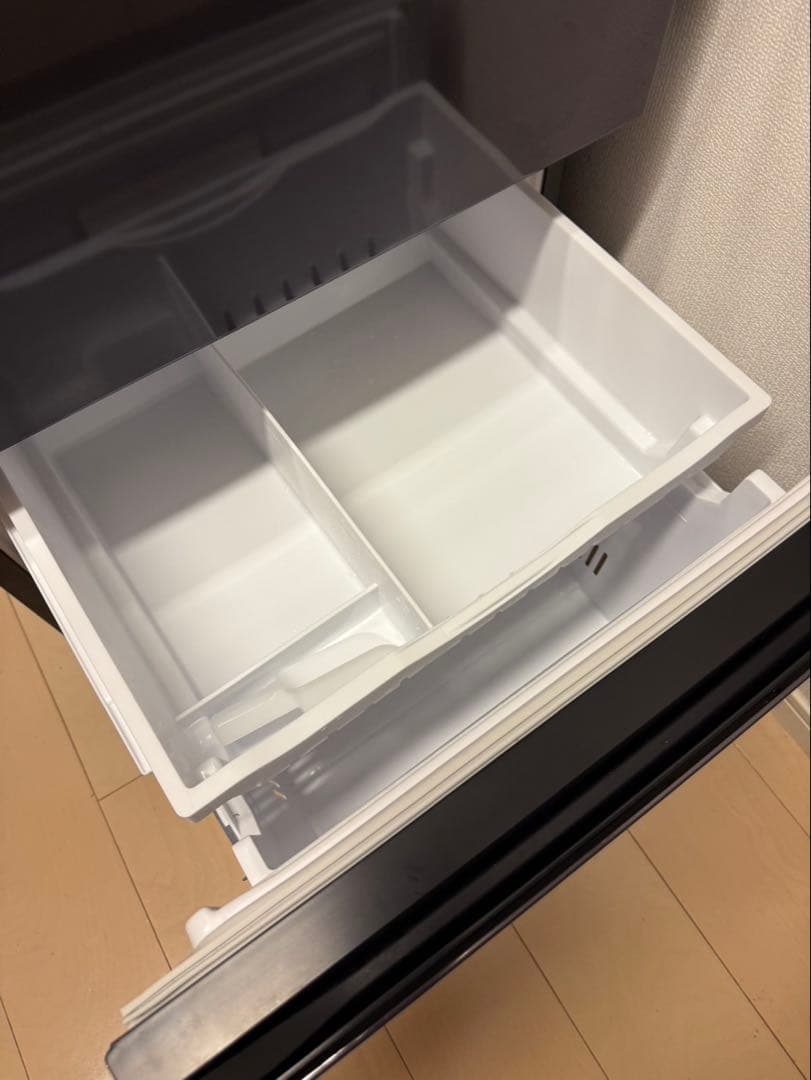 日立ノンフロン冷凍冷蔵庫　315L R-V32SV（K）2023年製　右開き