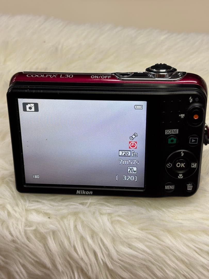 美品ニコンNikon COOLPIX L30 赤
