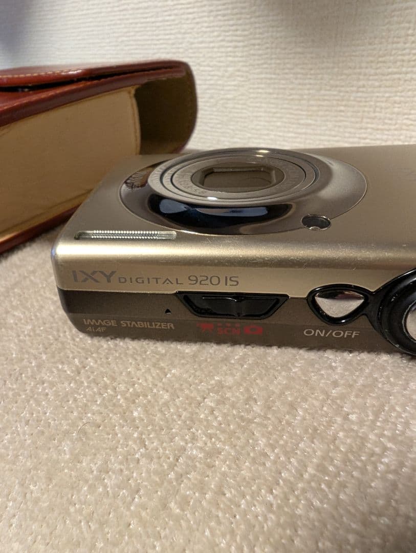【美品】IXYDIGITAL920IS ゴールド　Canonデジタルカメラ