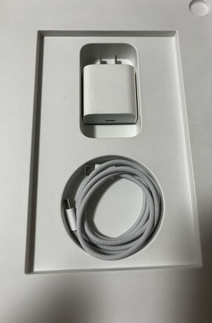 ipad（第10世代）64GB Wi-Fi シルバー