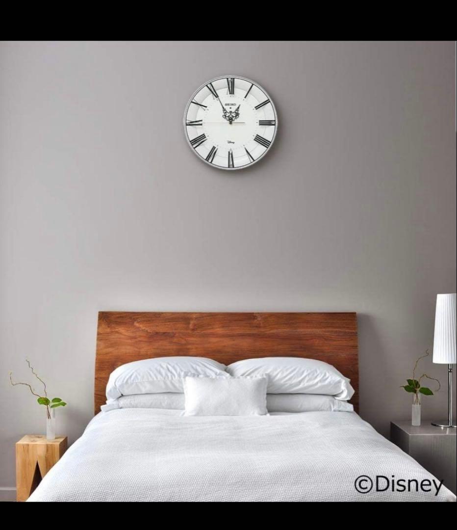 SEIKO ディズニー　電波時計　掛時計 ホワイト　ウォッチ　Watch