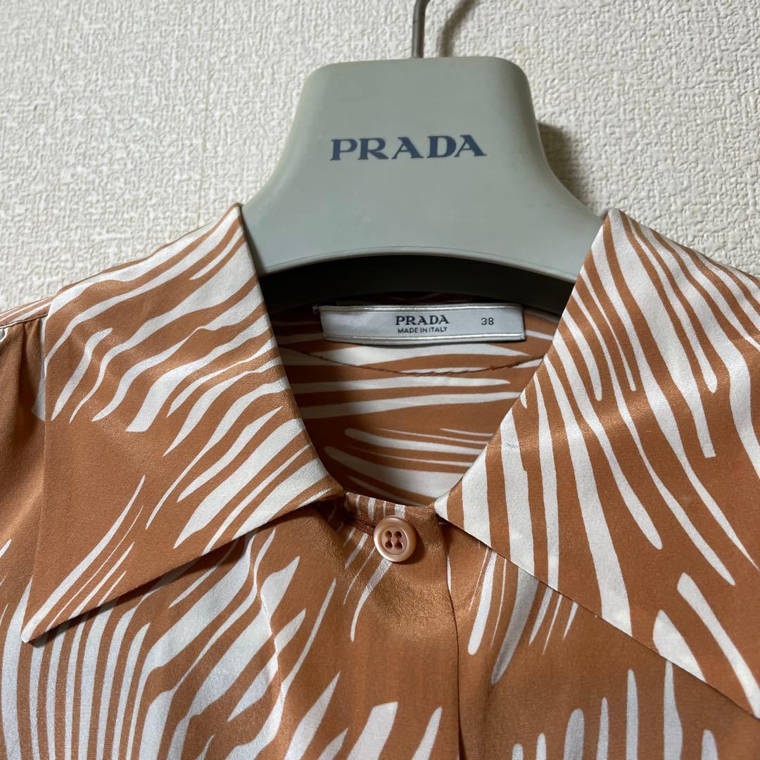 再　お値下げしました。PRADA　シルクプリントブラウス38